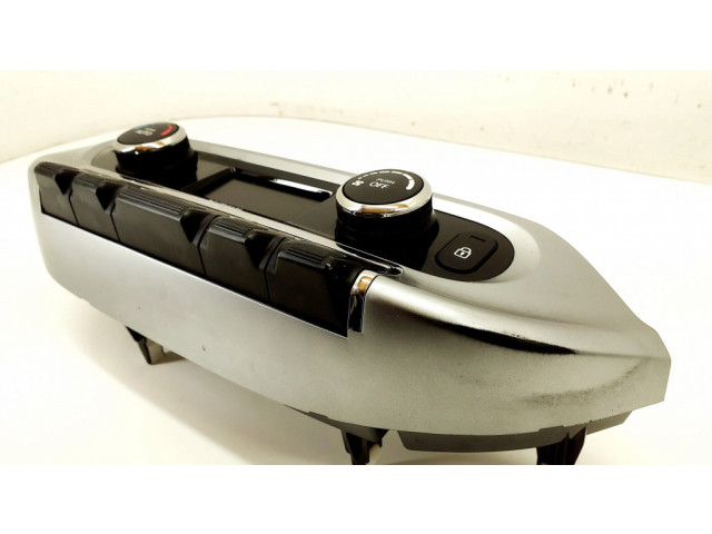 Включатель регулировки салона