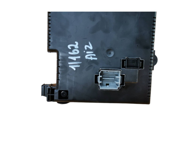 Блок предохранителей 30728512, 28017881   Volvo XC90    