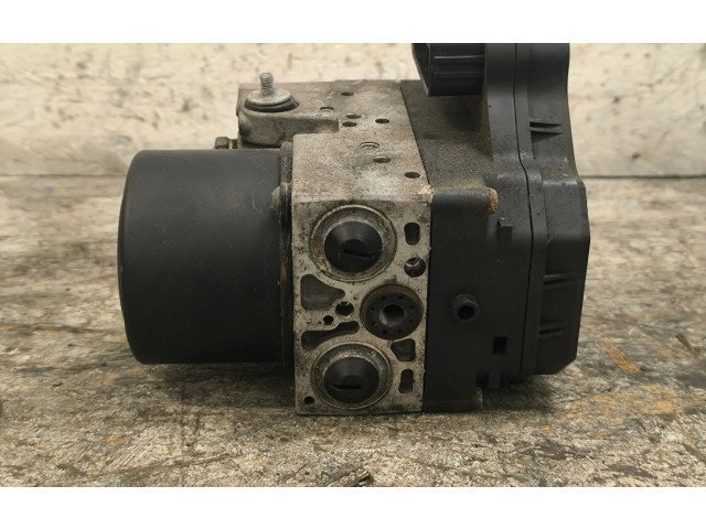 Блок АБС 27536XA01A Subaru B9 Tribeca 2006 - 2007 года