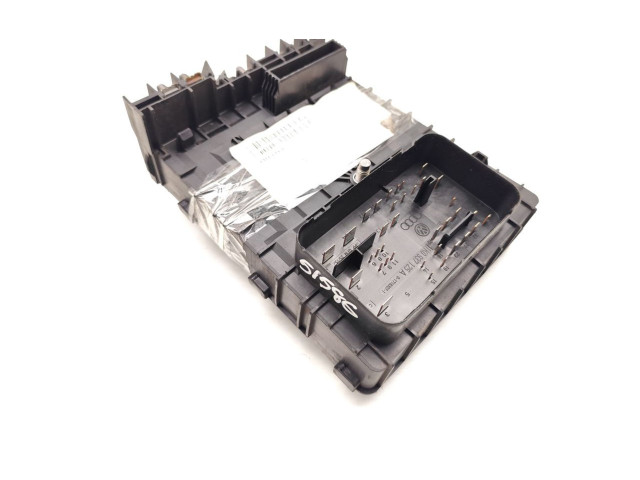   Pojistková skříňka 1K0937125A, 1K0937808E   Volkswagen Tiguan 2008