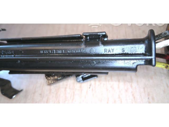 Топливная рампа 038971803   Volkswagen PASSAT B6  