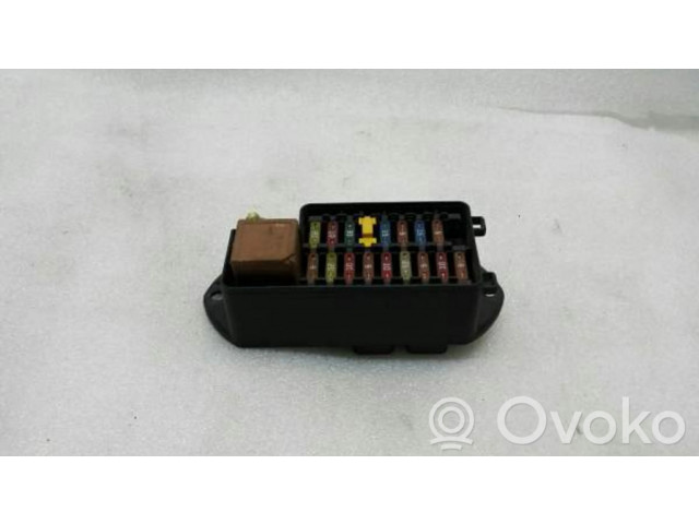 Блок предохранителей LJB2800AA   Jaguar XJ X308    