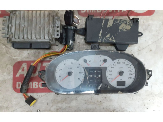 Блок управления двигателя 8200044437, 8200107212 Renault Scenic I