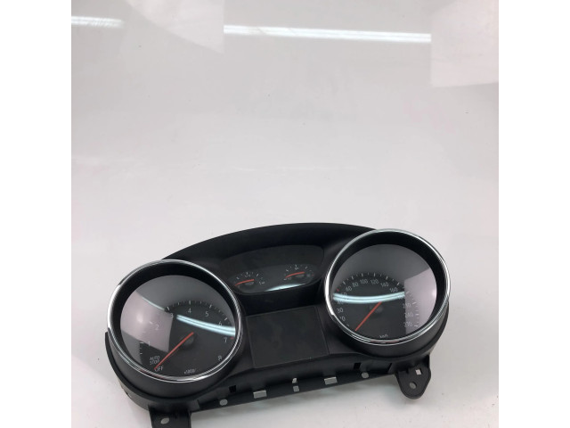 Přístrojová deska Opel Astra K 2015 39143411