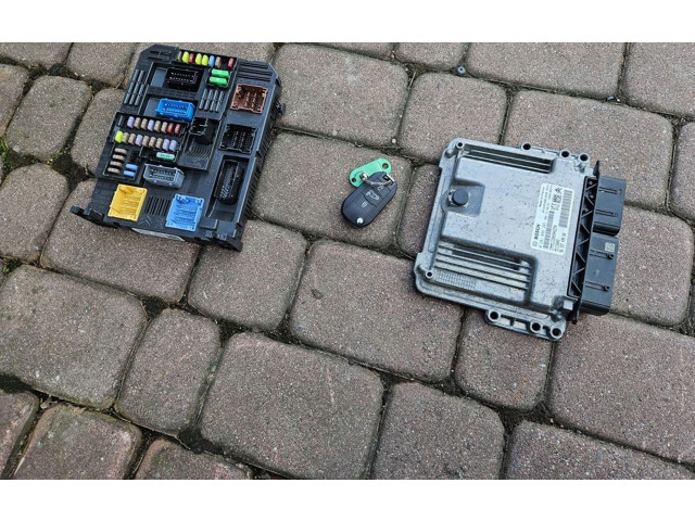 Řídící jednotka 9833749880, 9832880280 Toyota ProAce City 2022