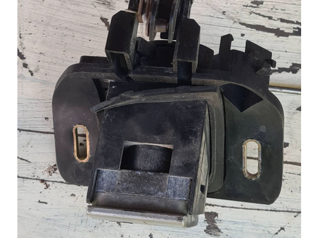 Замок багажника Pa6gf30 Opel Vectra B 1996 - 2002 года