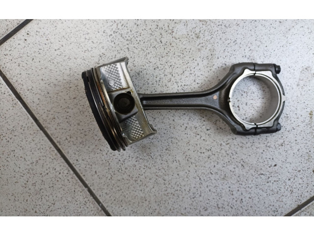 Píst Dodge Grand Caravan