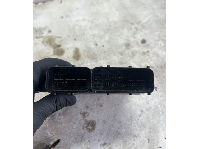 Řídící jednotka 4l0910401K   Audi Q7 4L 2006