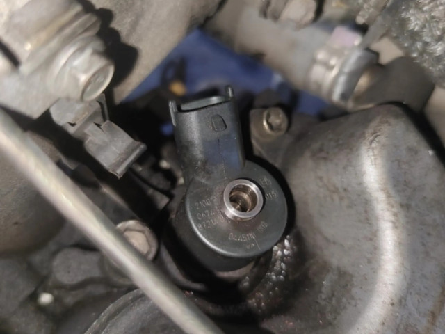 Форсунка 0445110002 Fiat Marea для дизельного двигателя 1.9