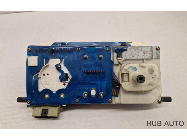 Панель приборов 191919035FR Volkswagen Golf II