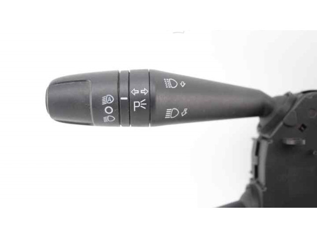 Ручка стеклоочистителей 1561013040 Alfa Romeo Giulietta