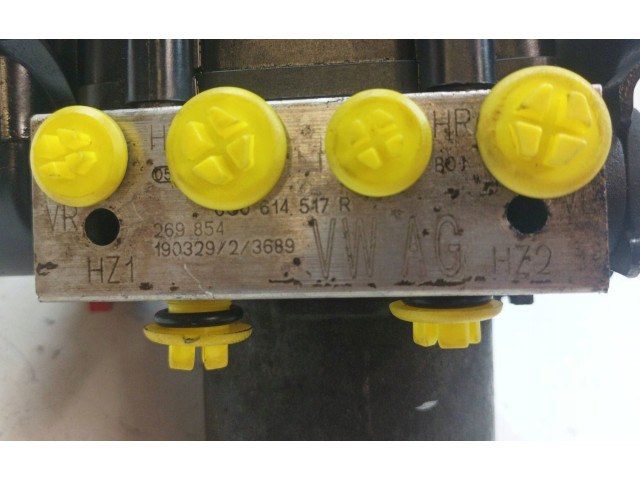 Блок АБС 6C0907379R, 6C0614517R   Skoda  Fabia Mk3 (NJ)  2015 - 2021 года