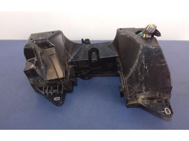 Блок предохранителей 8X2T-14A003-AA Jaguar XF X250