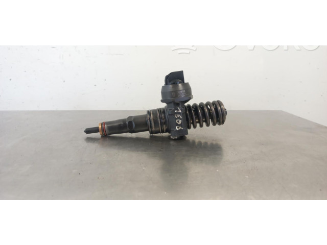 Форсунка 038130073AG Audi A3 S3 8P