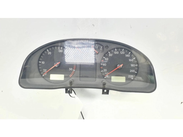 Панель приборов 3B1919860C   Volkswagen PASSAT B5       