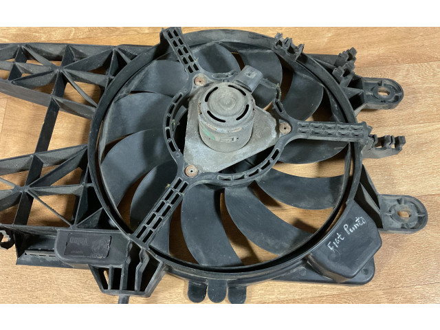Вентилятор радиатора     868713R    Fiat Punto (188) 