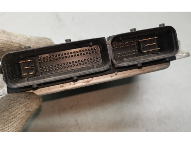 Блок управления двигателя 038906012H, 0281010129   Skoda Octavia Mk1 (1U)