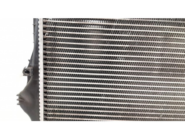 Интеркулер 8743870 Volvo XC90 2.5