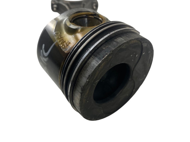  Поршень    Audi A3 S3 8P  