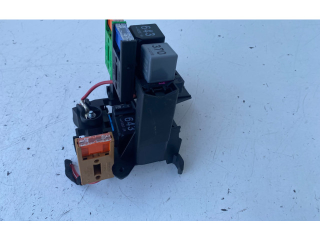 Блок предохранителей 8K1937503A Audi Q5 SQ5