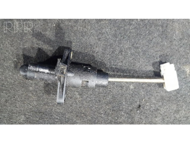 Главный цилиндр сцепления