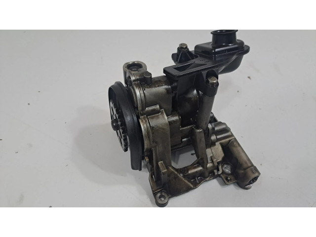 Масляный насос N57 D30 A 7823009 BMW X5 F15 3.0