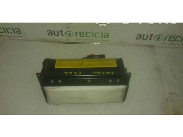 Подушка безопасности водителя    Volkswagen PASSAT