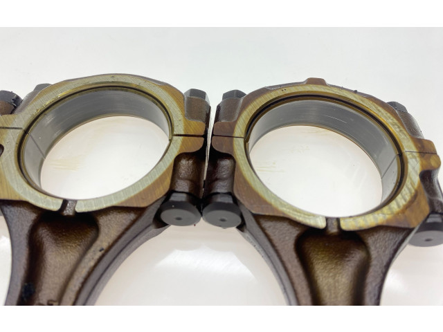 Шатун      Subaru Forester SF  