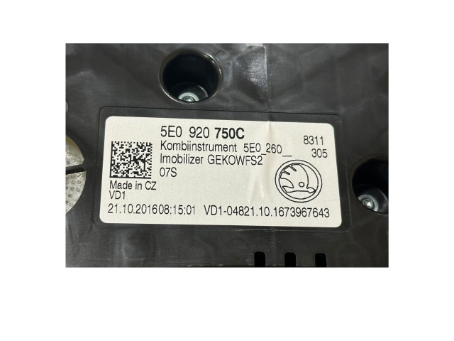 Панель приборов 5E0920750C, 5F0260   Skoda Octavia Mk3 (5E)       