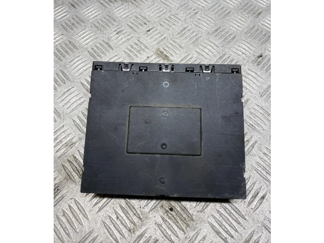 Блок предохранителей 3C0937049E Volkswagen Golf Plus