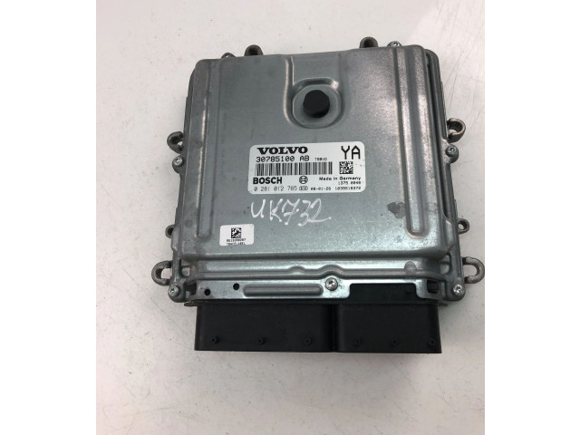Блок управления двигателем Блок управления 30785100AB, 0281012765   Volvo V70
