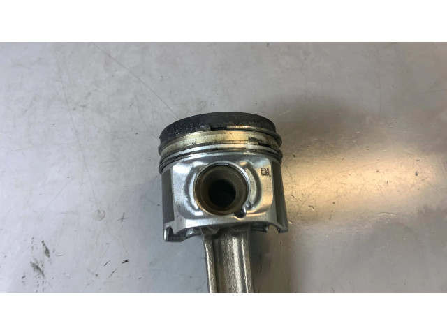 Píst 11248508023, 11257805329 BMW 7 F01 F02 F03 F04 pro naftový motor 3.0 N57 N57D30