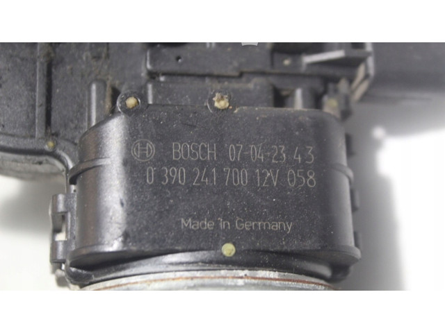 Двигатель стеклоочистителей