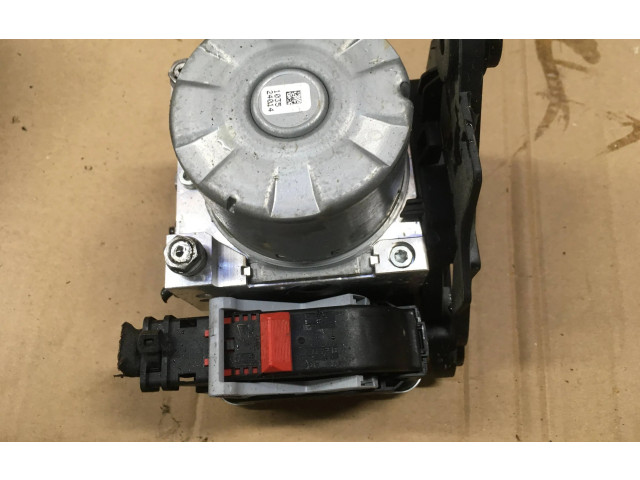 Блок АБС 5Q0614517GA, 10062937001   Skoda  Karoq  2017 -  года