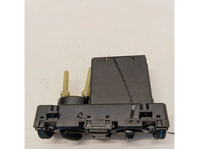 Блок предохранителей 9140010258   Mercedes-Benz C W202    