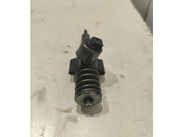 Форсунка 0124720404    Audi A3 S3 8P   