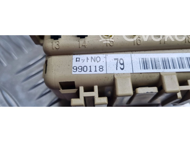 Блок предохранителей 990118, 14151617 Subaru Forester SF