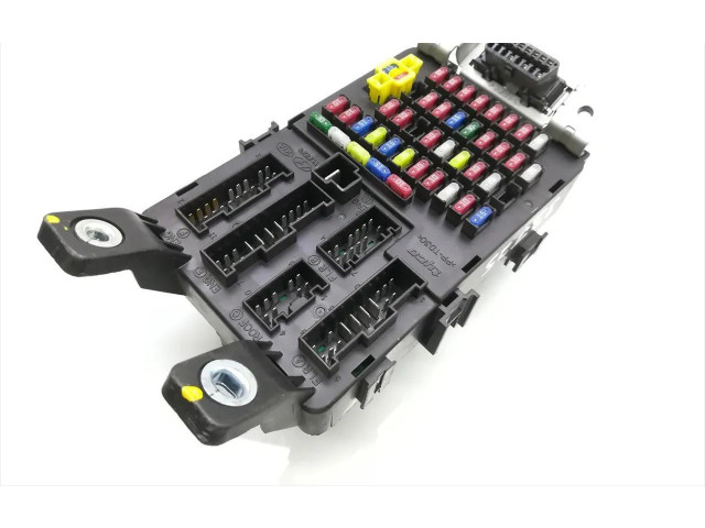 Блок предохранителей 91950-1G010   KIA Rio    