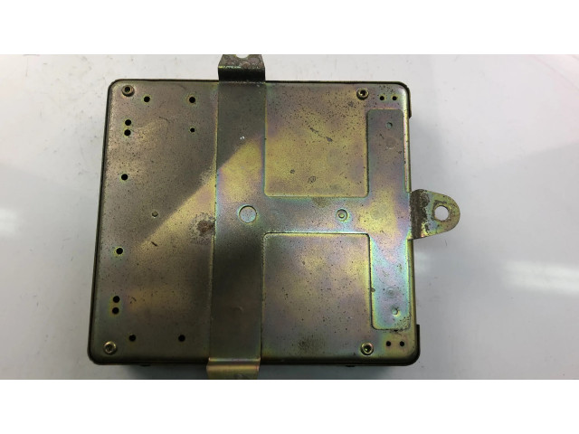 Блок управления двигателем Блок управления MD319589 Mitsubishi Delica