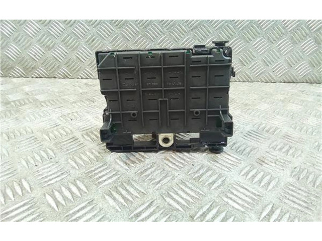 Pojistková skříňka Peugeot 807 2005