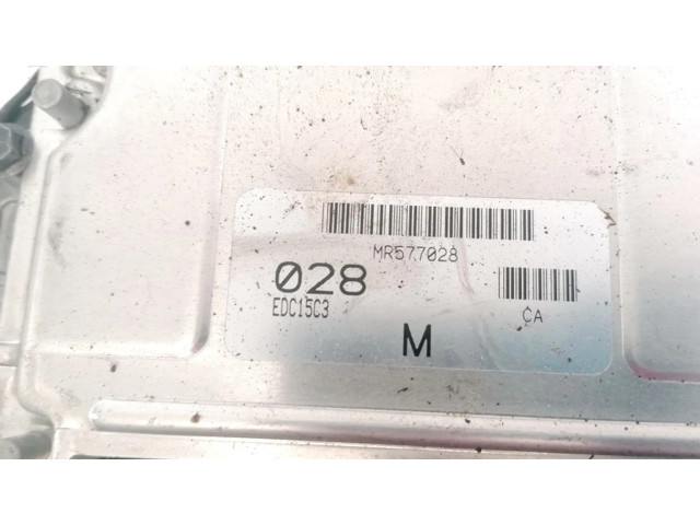 Блок управления двигателя MR577028, EDC15C3 Mitsubishi Carisma
