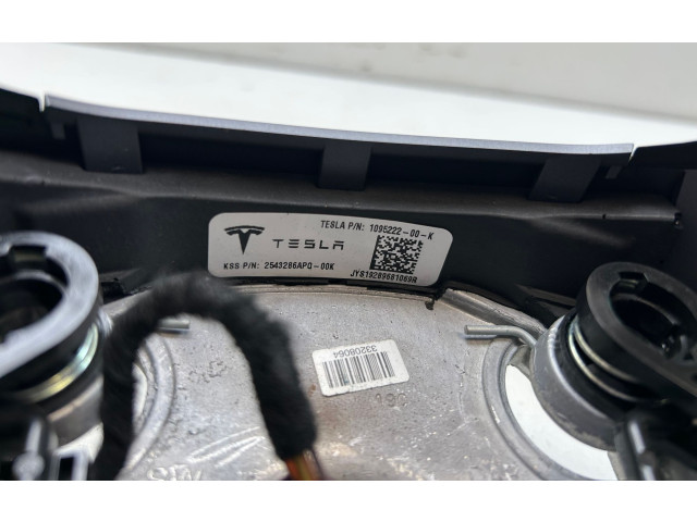 Руль Tesla Model 3 2017 - года 2543286APQ