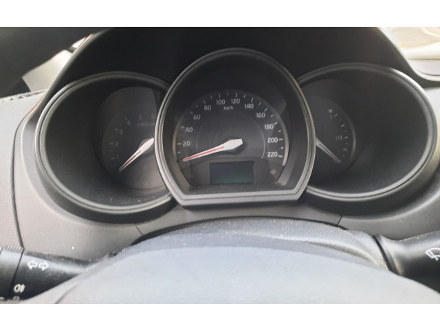 Панель 940061W050   KIA Rio       