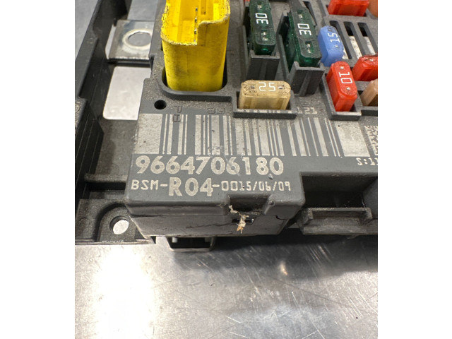   Pojistková skříňka 9664706180   Citroen Berlingo 2013