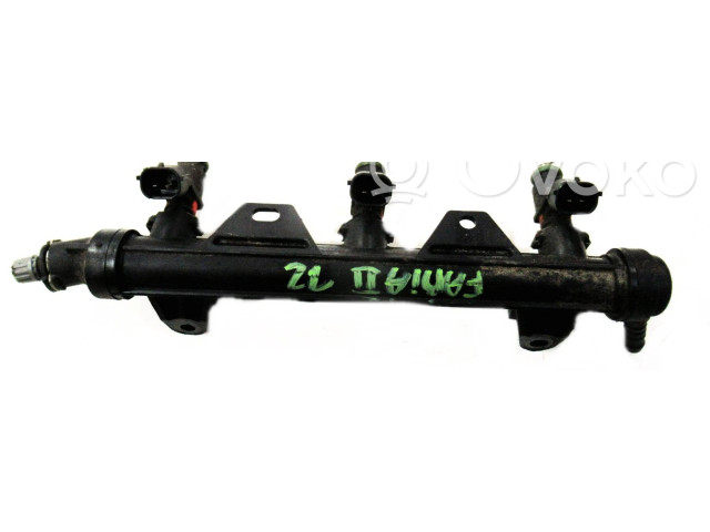 Топливная рампа 03E133320, VB8CZ Skoda Fabia Mk2 (5J) для двигателя CHF