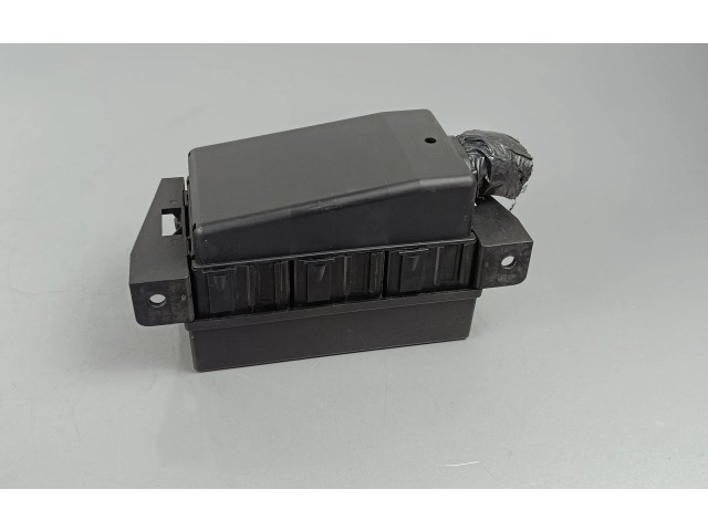 Блок предохранителей    Jeep Grand Cherokee    