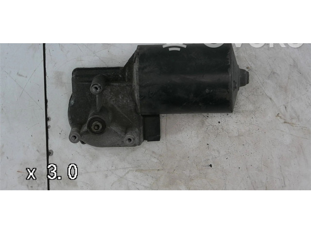 Моторчик дворников     Saab 900