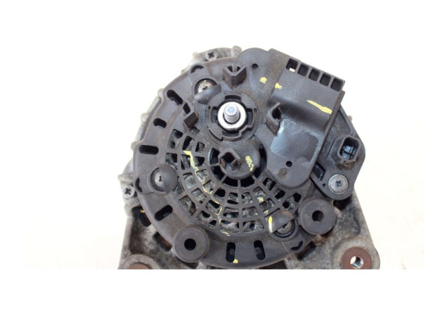 Генератор 231001568R Dacia Duster