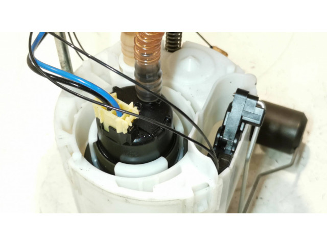 Насос топлива (в топливном баке)