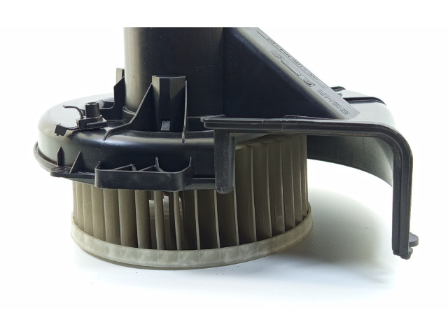Вентилятор печки 6Q1820015C, BEHR Skoda Fabia Mk1 (6Y)